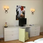 Gli Angioini Srl 4* Neapol