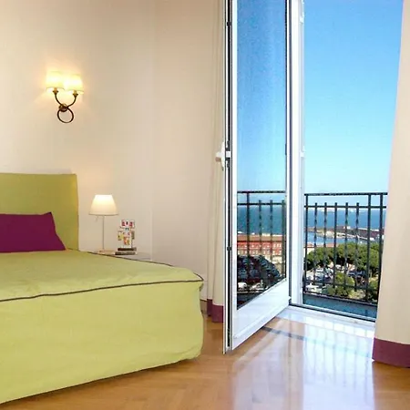 Apart-hotel Gli Angioini Srl