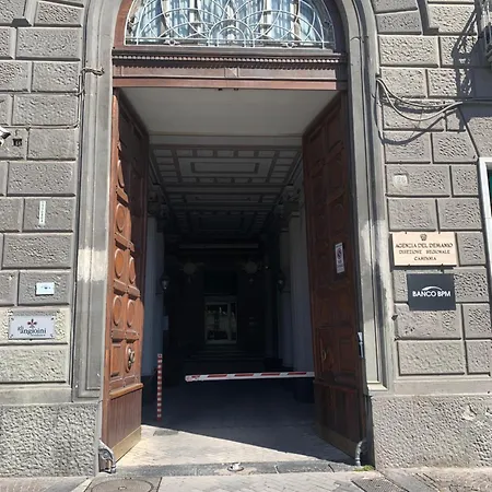 Apartahotel Gli Angioini Srl 4*