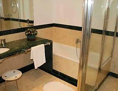 Gli Angioini Srl Apart-hotel Nápoles