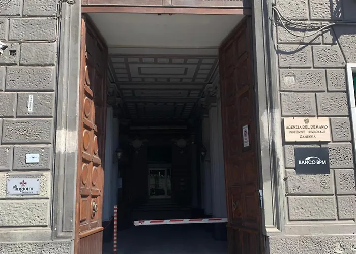 Aparthotel Gli Angioini Srl 4*