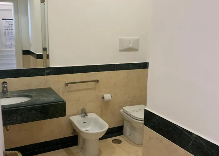 Gli Angioini Srl Aparthotel 4*