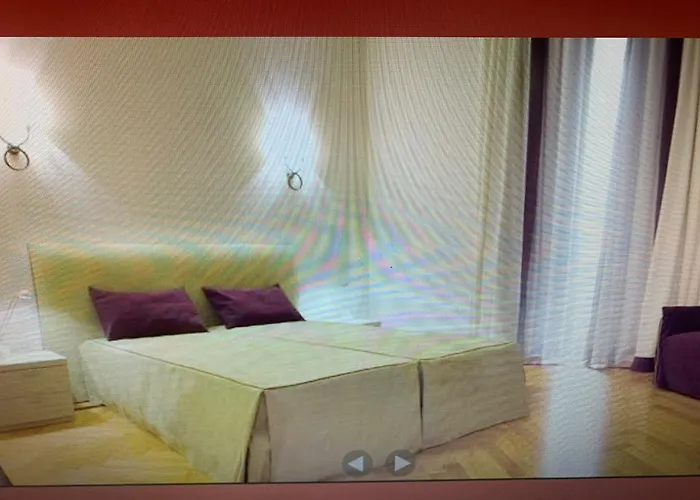 Gli Angioini Srl Aparthotel 4*