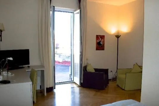 Apart-hotel Gli Angioini Srl